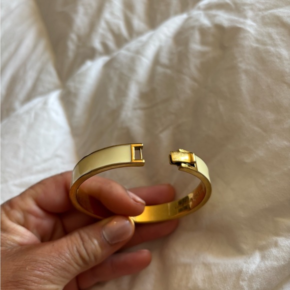 (Kate Spade) Gold and cream Bracelet - Picture 4 of 9